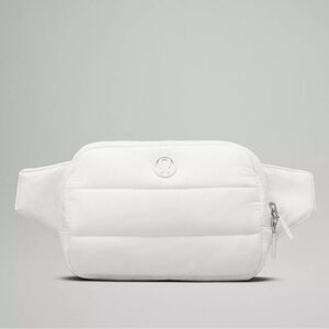 NWT Lululemon Wunder Puff 2L Belt Bag, Sold Out!!, in White! 😍 (Unisex)